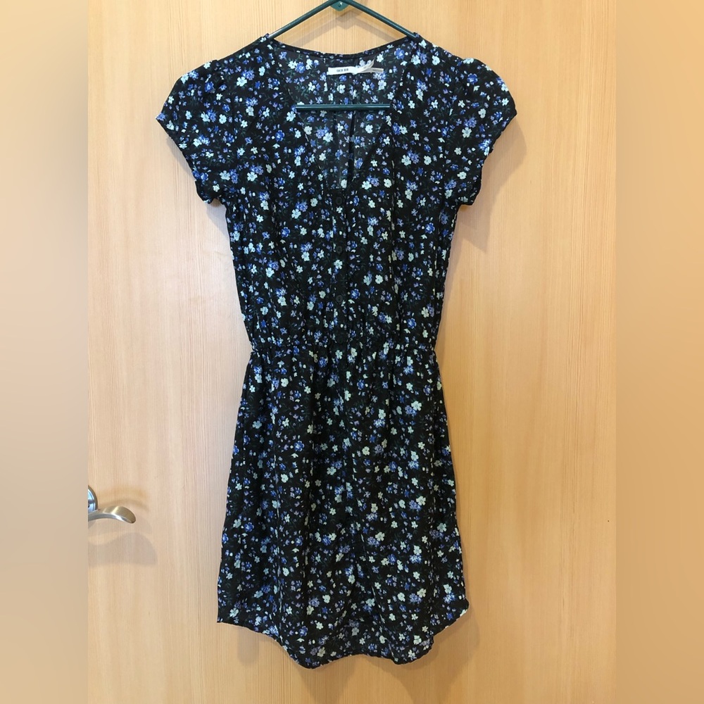 Kimchi Blue floral dress size XS